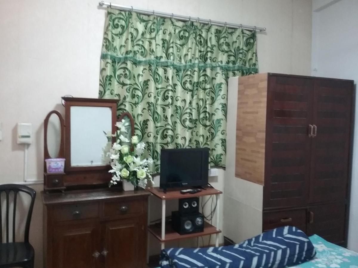 Danee Hostel Bangkok Ngoại thất bức ảnh