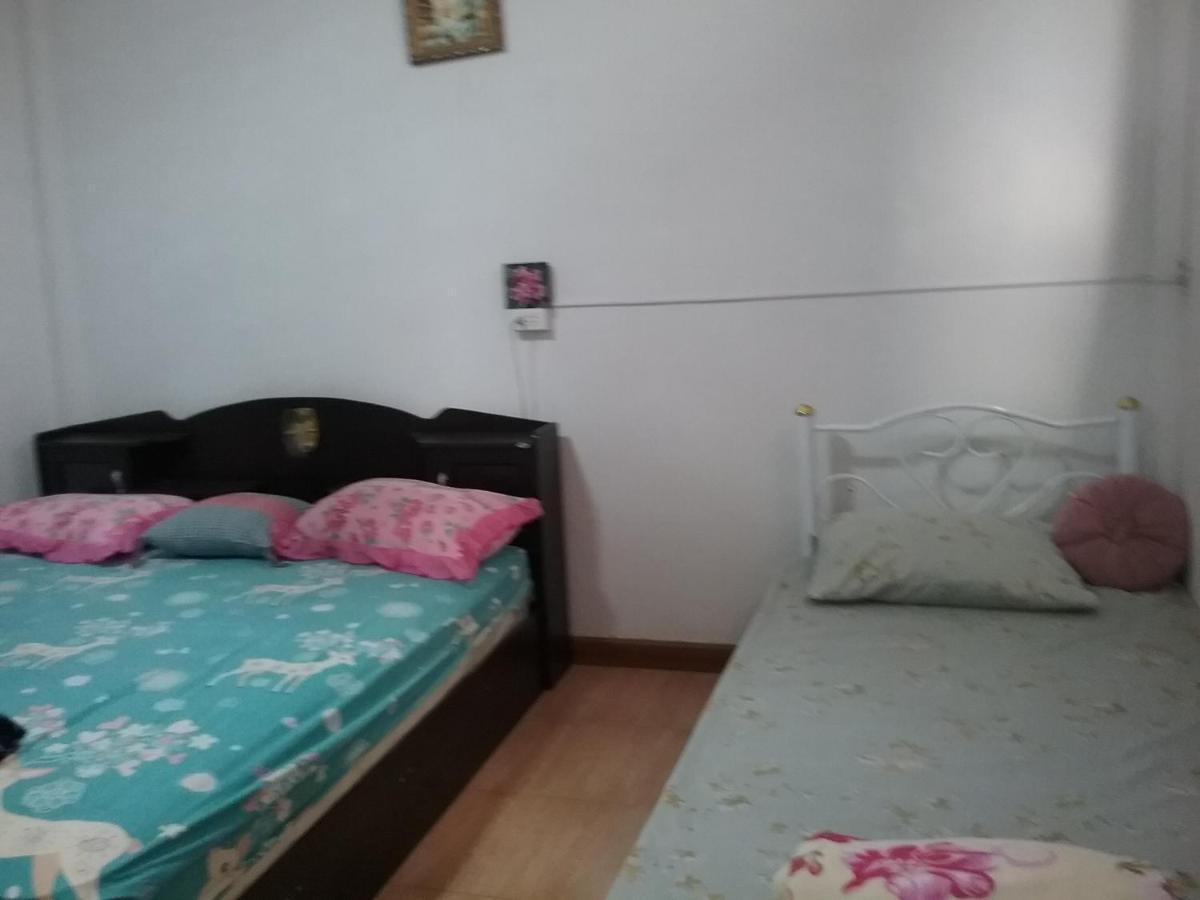 Danee Hostel Bangkok Ngoại thất bức ảnh