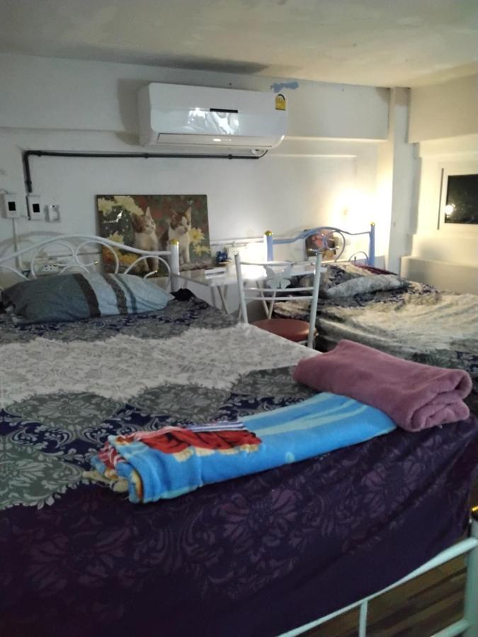 Danee Hostel Bangkok Ngoại thất bức ảnh