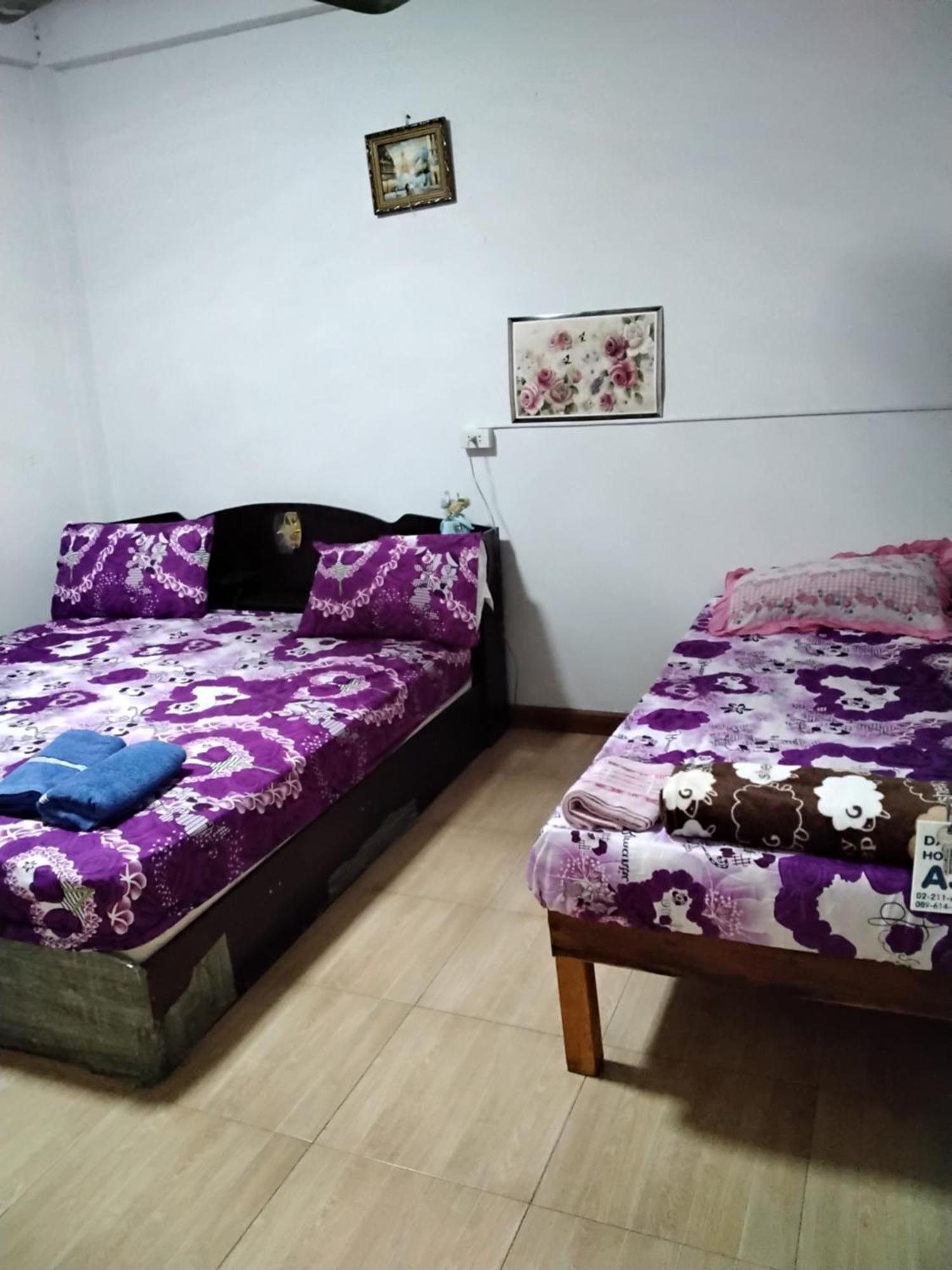 Danee Hostel Bangkok Ngoại thất bức ảnh