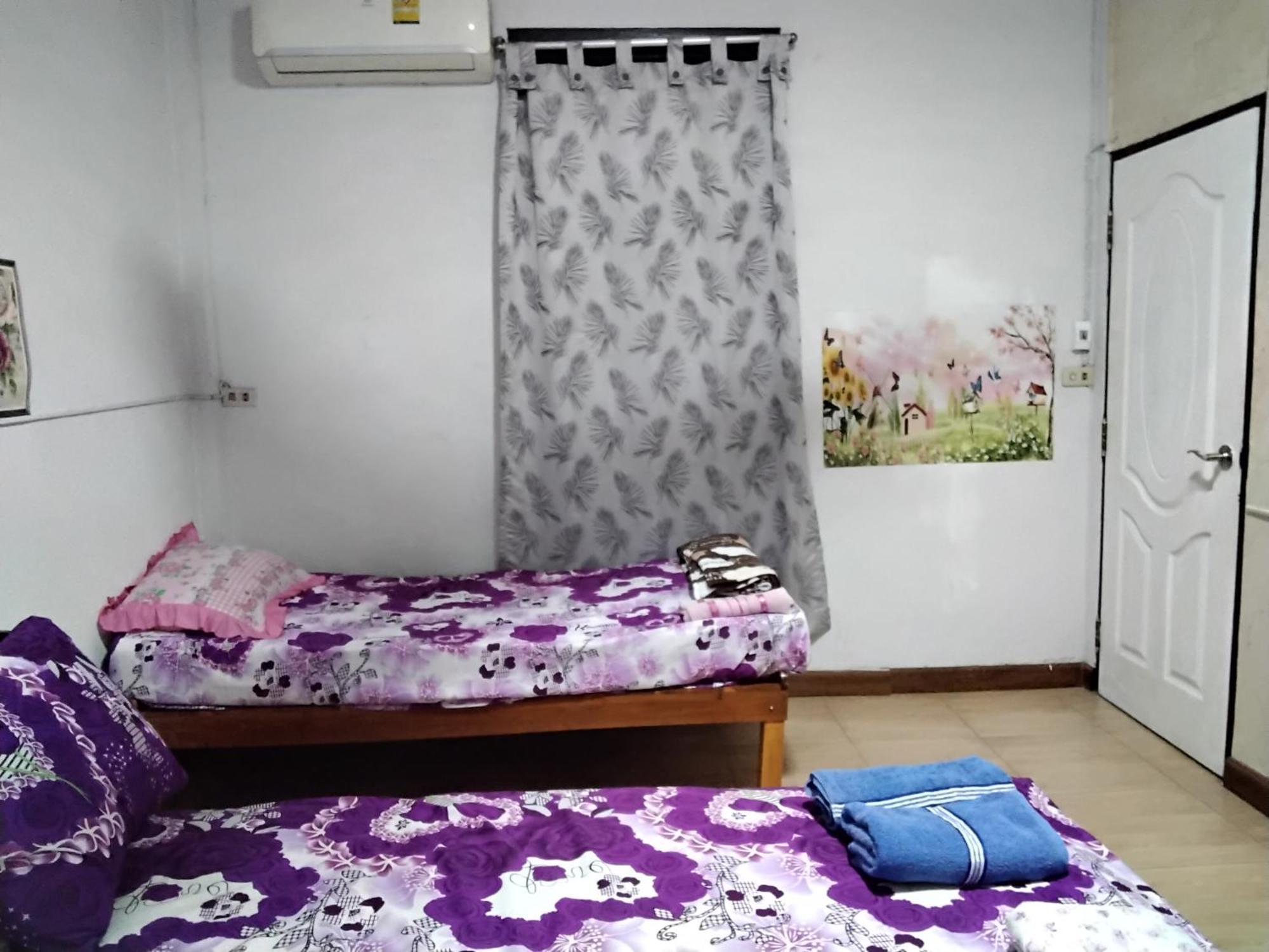 Danee Hostel Bangkok Ngoại thất bức ảnh