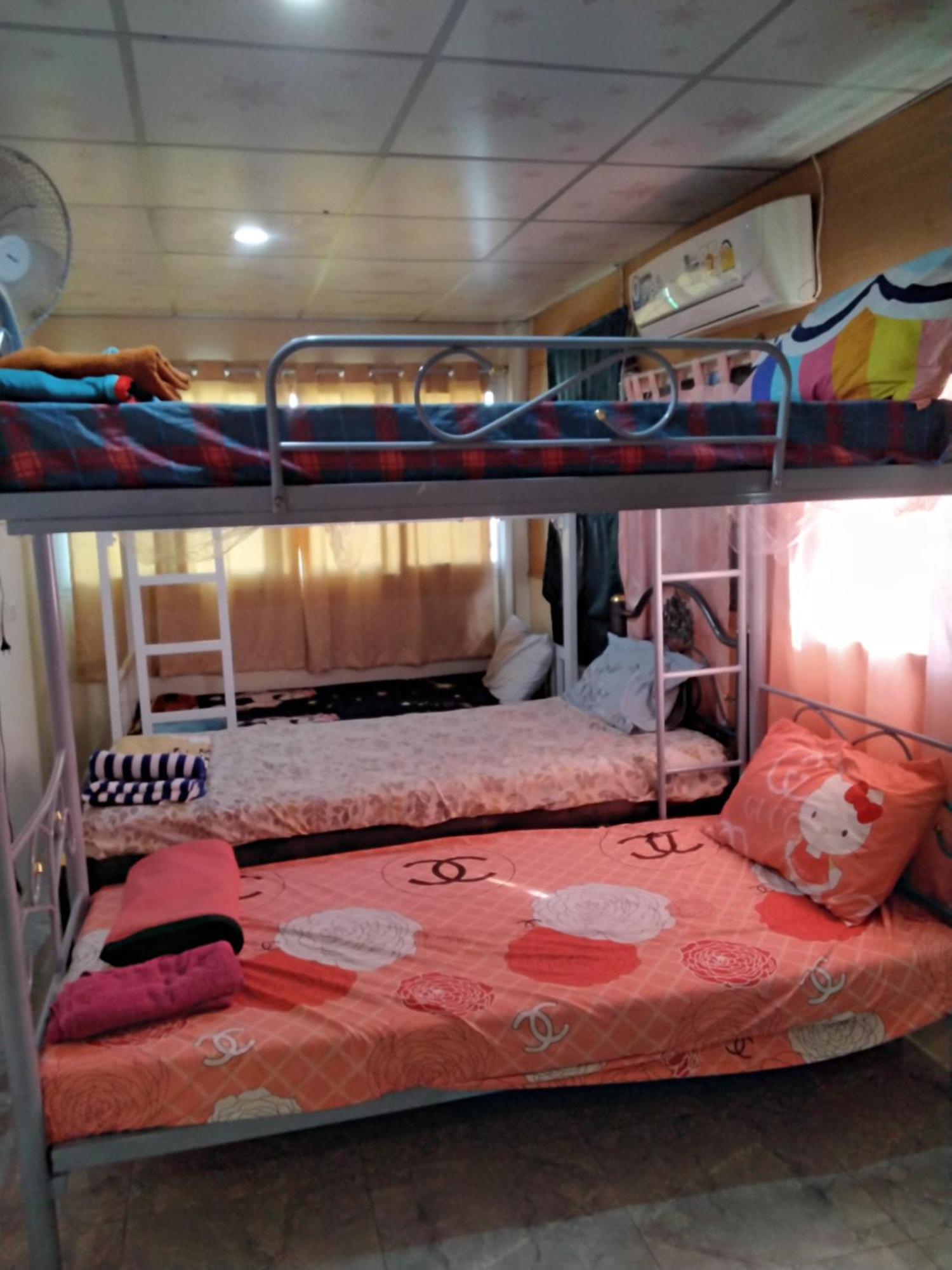 Danee Hostel Bangkok Ngoại thất bức ảnh