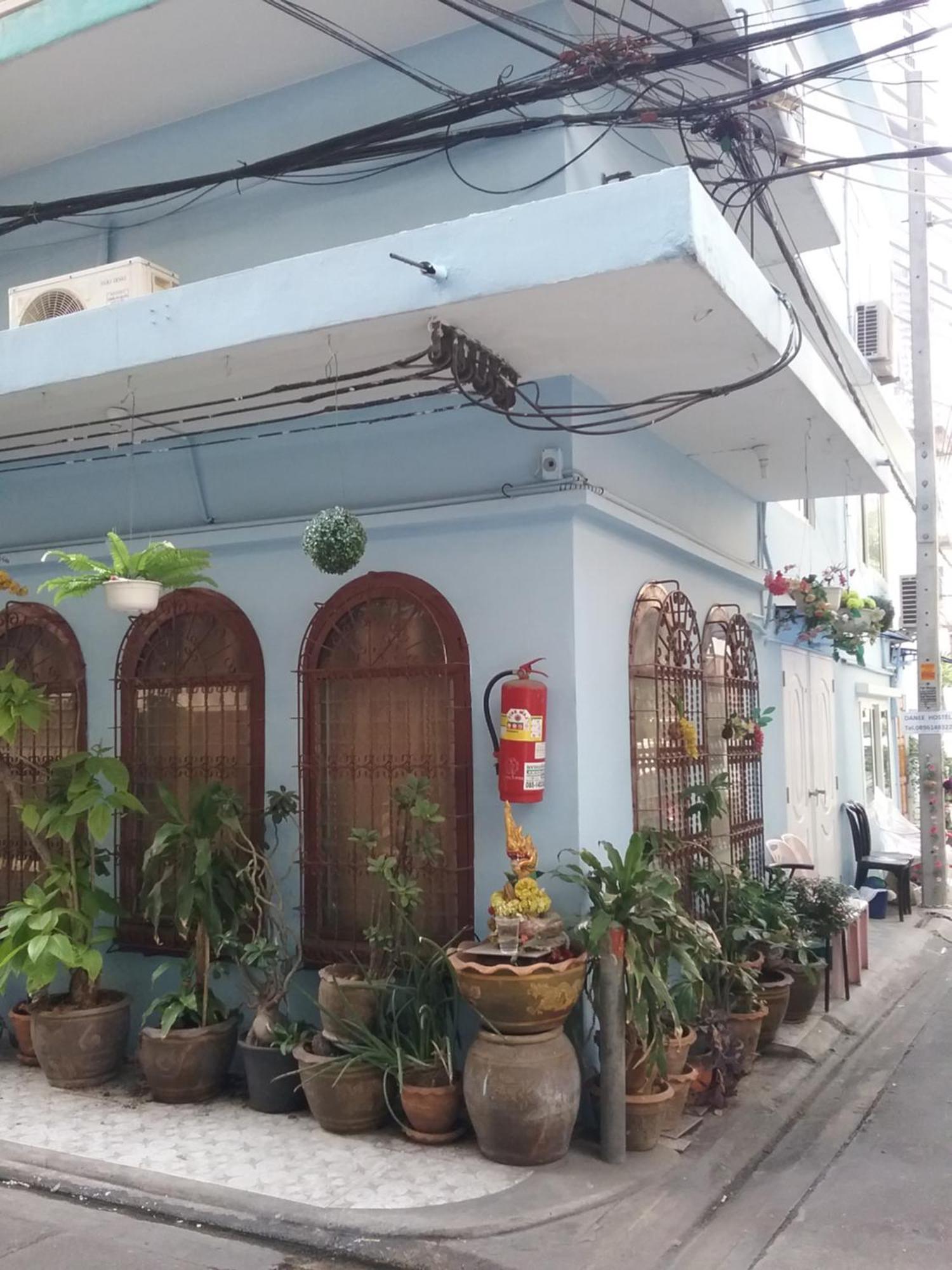 Danee Hostel Bangkok Ngoại thất bức ảnh