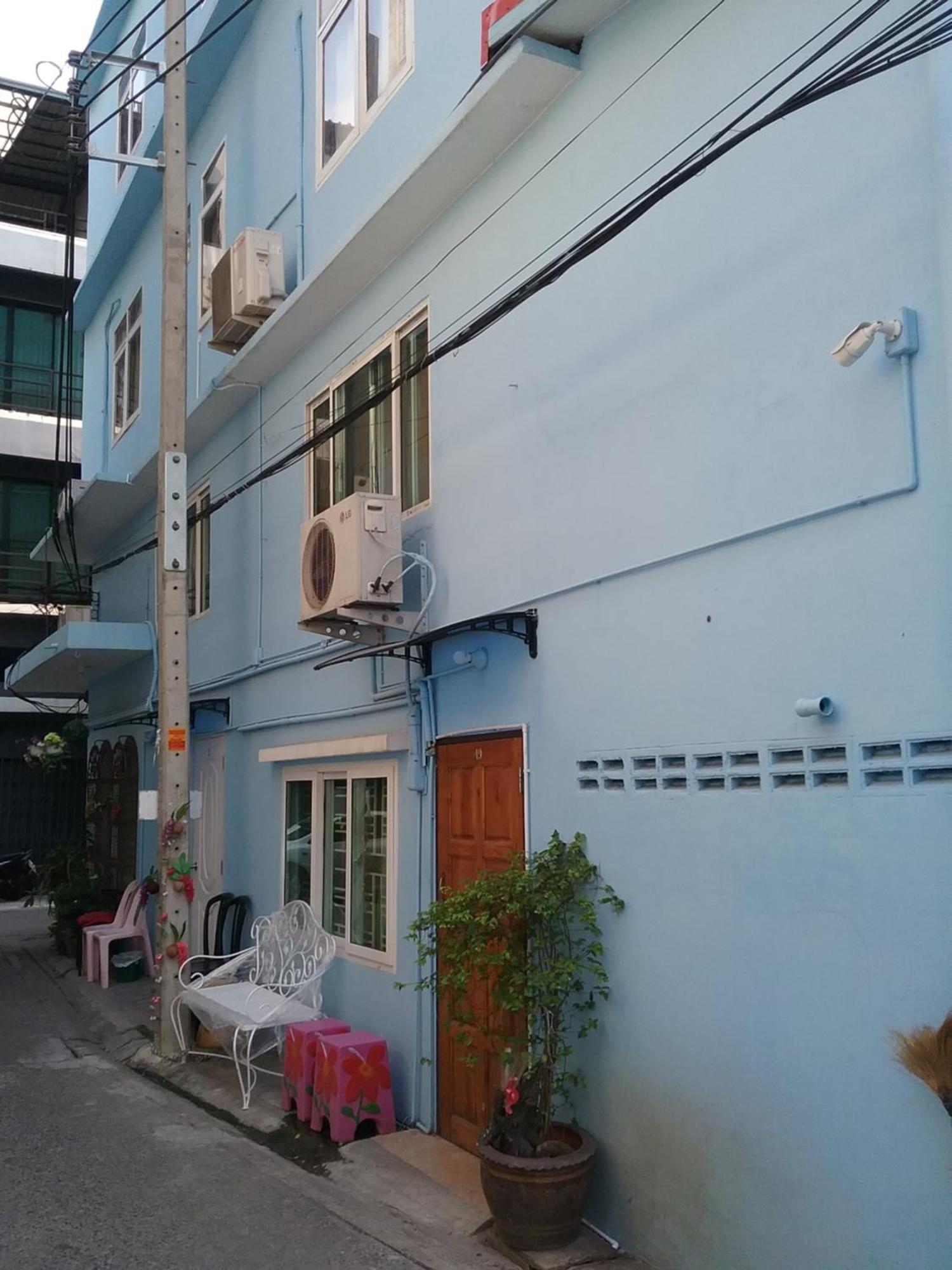 Danee Hostel Bangkok Ngoại thất bức ảnh