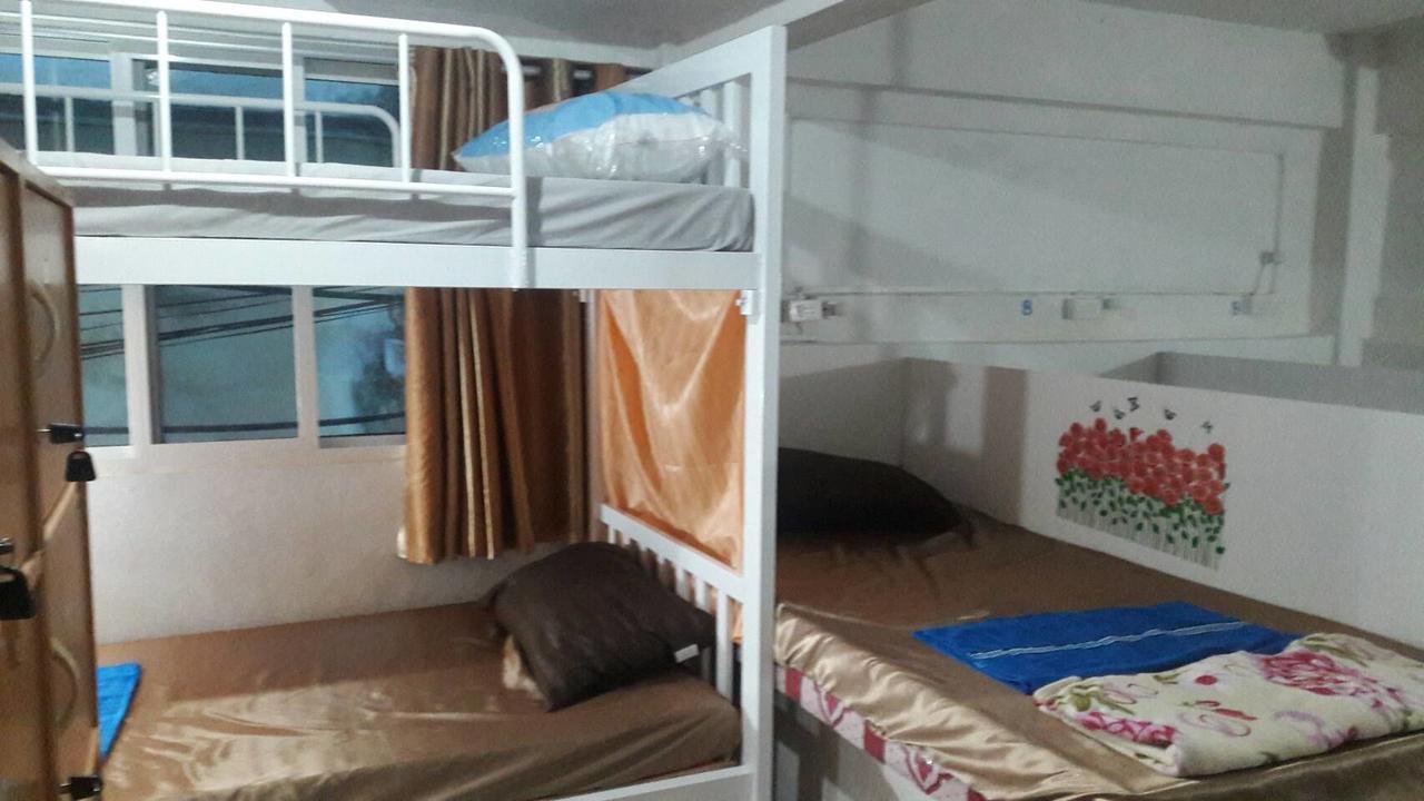 Danee Hostel Bangkok Ngoại thất bức ảnh