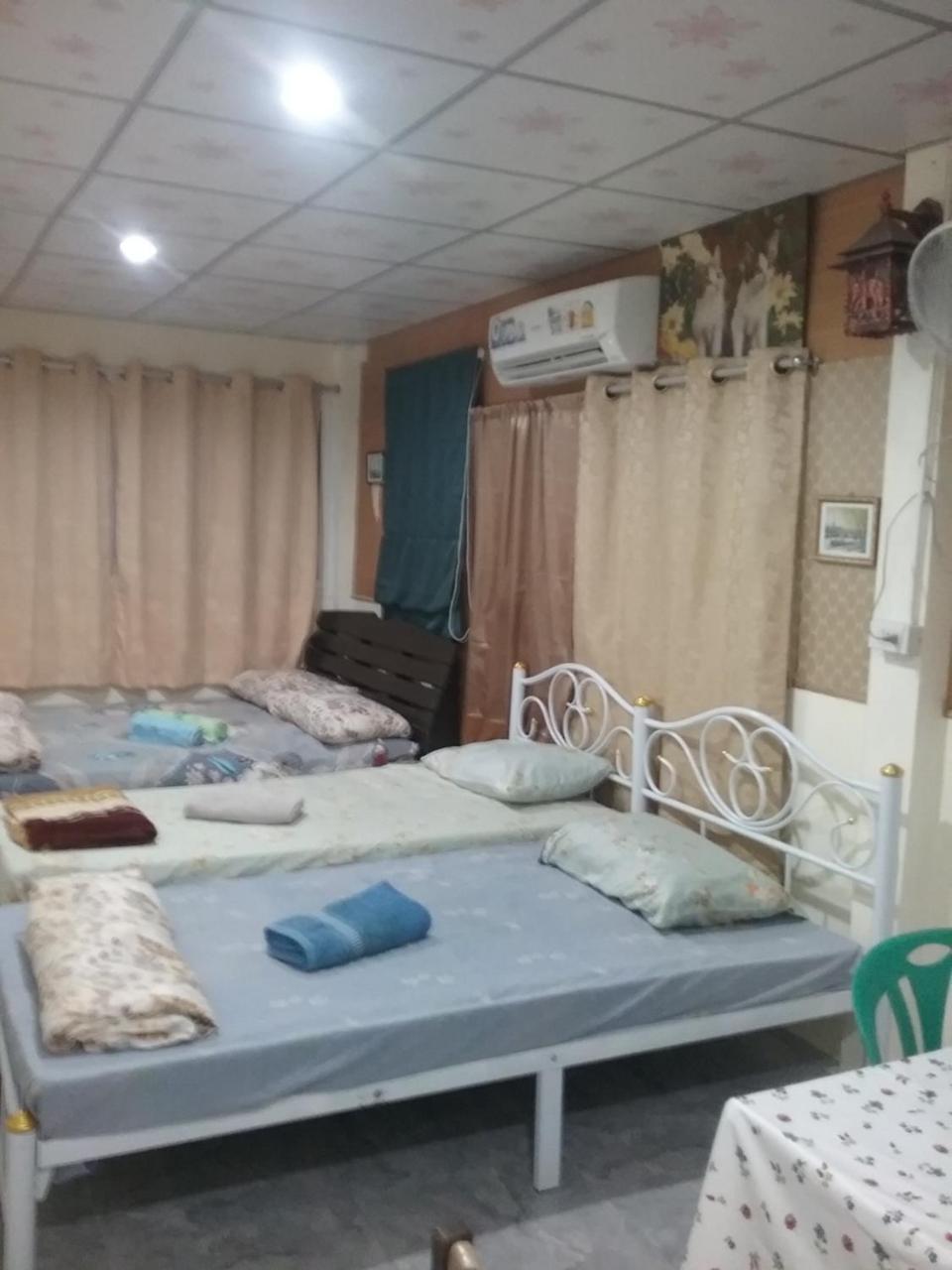 Danee Hostel Bangkok Ngoại thất bức ảnh