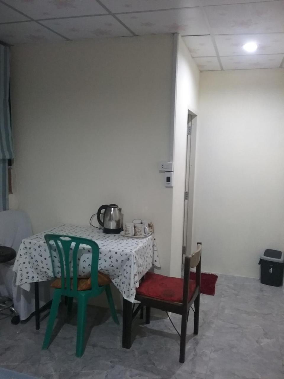 Danee Hostel Bangkok Ngoại thất bức ảnh